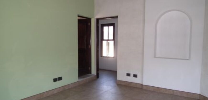 SCB217 – Casa en renta 2 habitaciones sin muebles