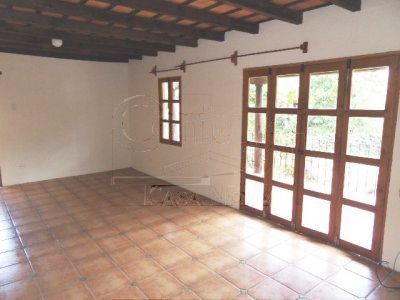 H272 – House For Rent 4 bedrooms Unfurnished
