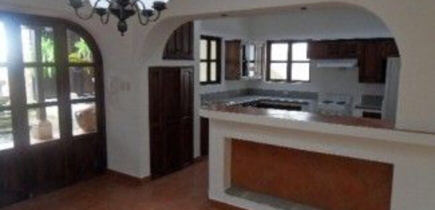 H258 – Casa En Renta 3 Habitaciones Sin Muebles