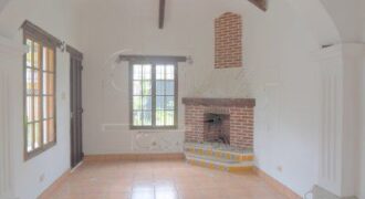 H251 – House For Rent 3 Bedrooms Unfurnished