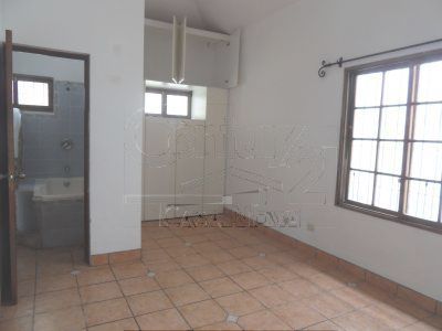 H251 – House For Rent 3 Bedrooms Unfurnished