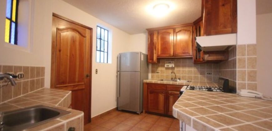 G236 – Casa en renta de 3 habitaciones sin muebles