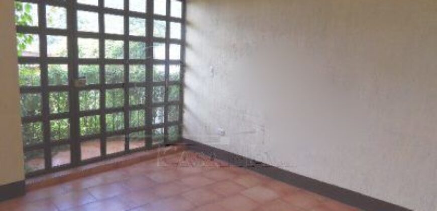 F235 – Local en renta