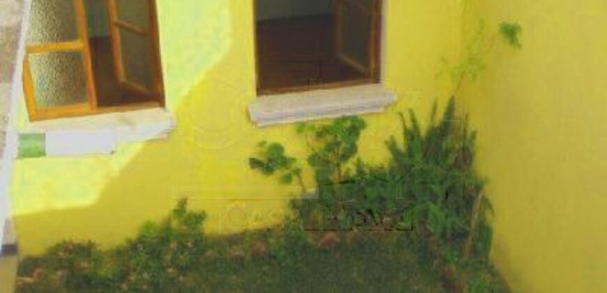 E228 – Casa En Renta 2 Habitaciones Sin Muebles