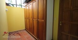 D258 – Casa en renta de 6 habitaciones sin muebles