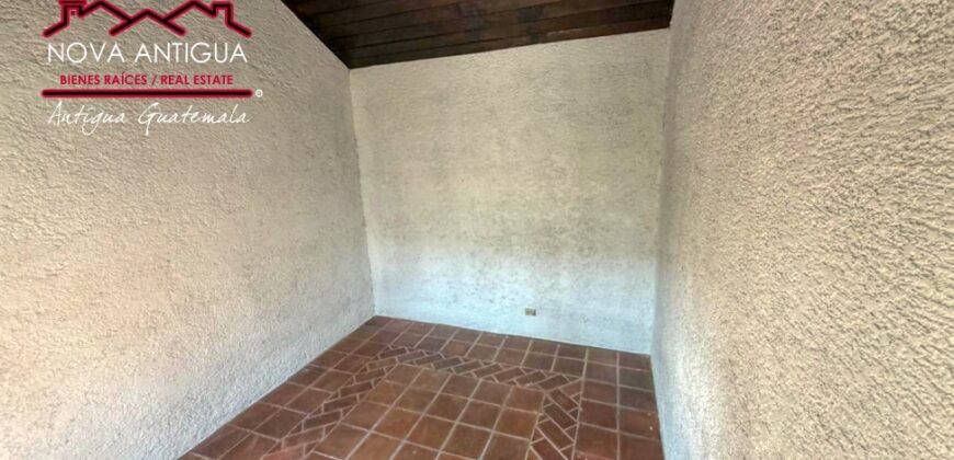 F306 – Casa en renta 3 habitaciones sin muebles