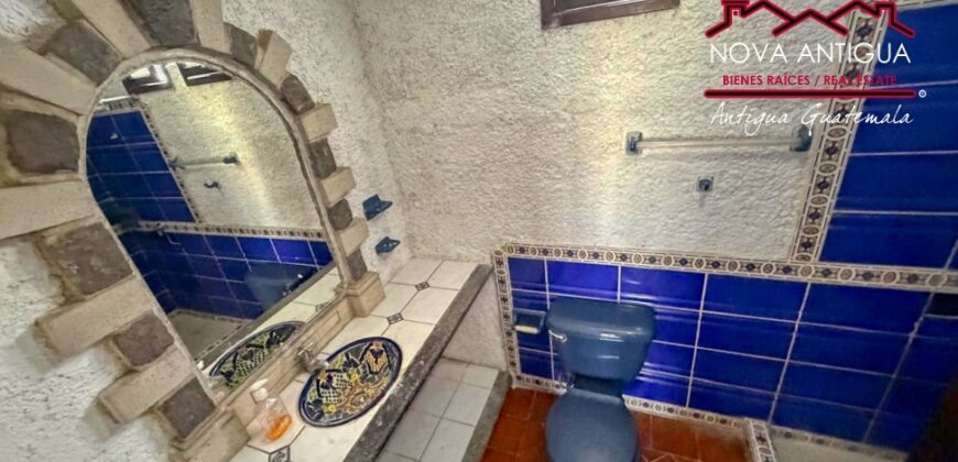 F306 – Casa en renta 3 habitaciones sin muebles