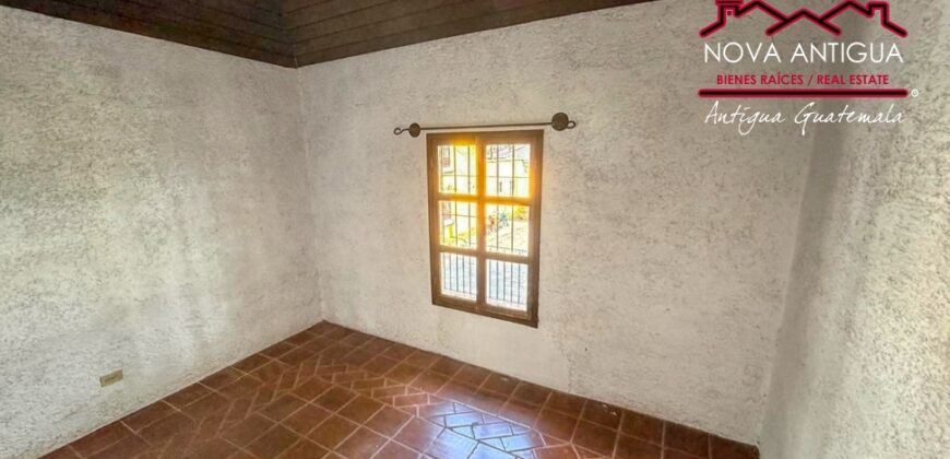 F306 – Unfurnished, 3 bedroom home