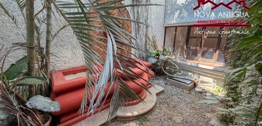 F306 – Casa en renta 3 habitaciones sin muebles