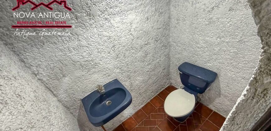 F306 – Casa en renta 3 habitaciones sin muebles