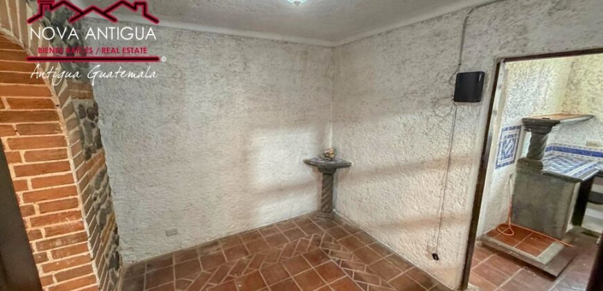 F306 – Casa en renta 3 habitaciones sin muebles