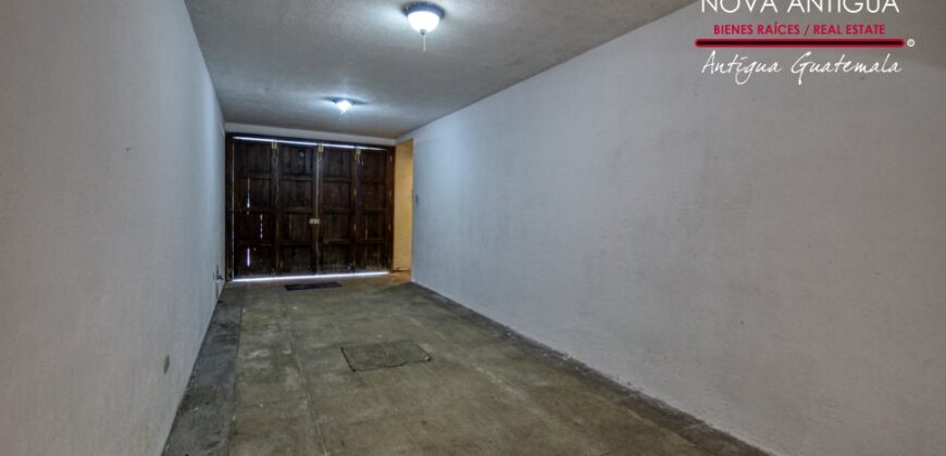 F277 – Casa en renta 3 habitaciones sin muebles