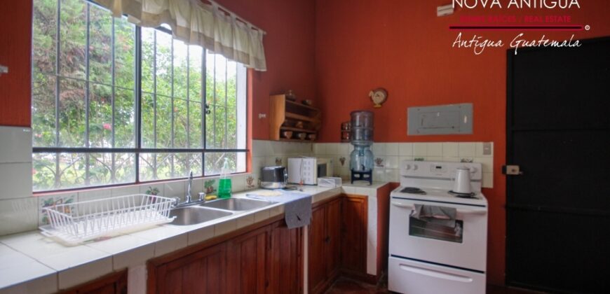 H259 – Casa dentro de area Residencial con 3 dormitorios