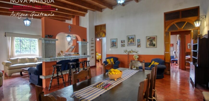 H259 – House inside of secure Residential with 3 bedrooms