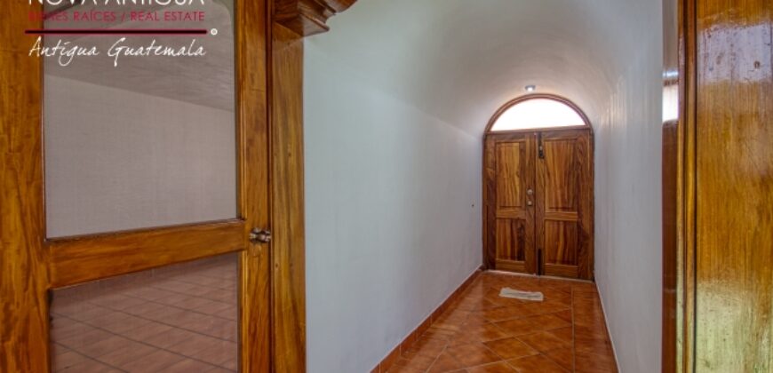 J254 – House For Rent 3 Bedrooms