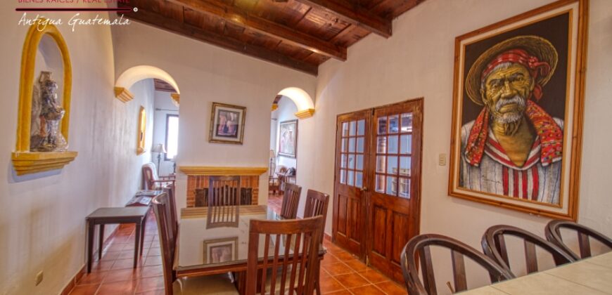 B268 – Casa de 3 habitaciones en el area del calvario