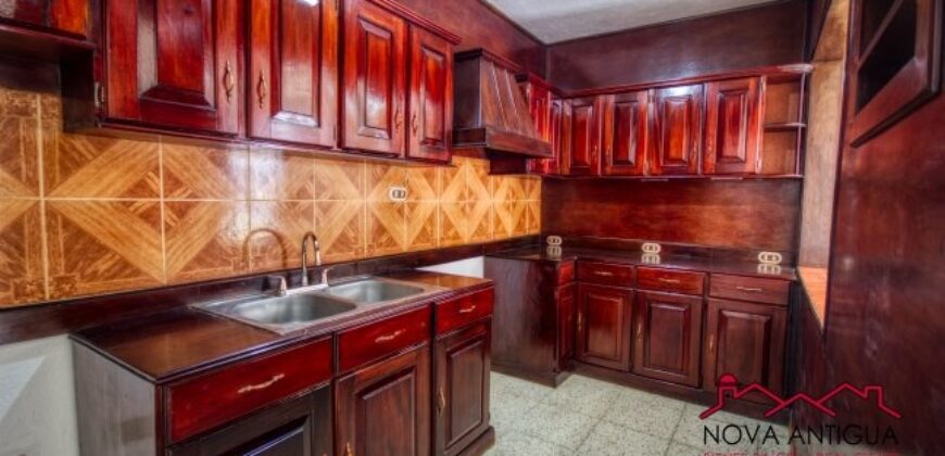 J243 – 3 bedroom apartment unfurnished