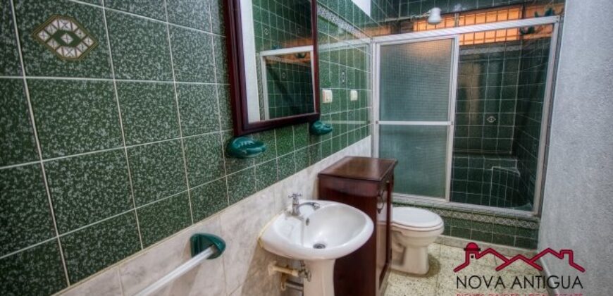 J243 – 3 bedroom apartment unfurnished