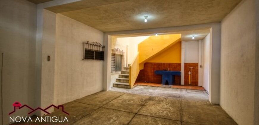 J243 – 3 bedroom apartment unfurnished