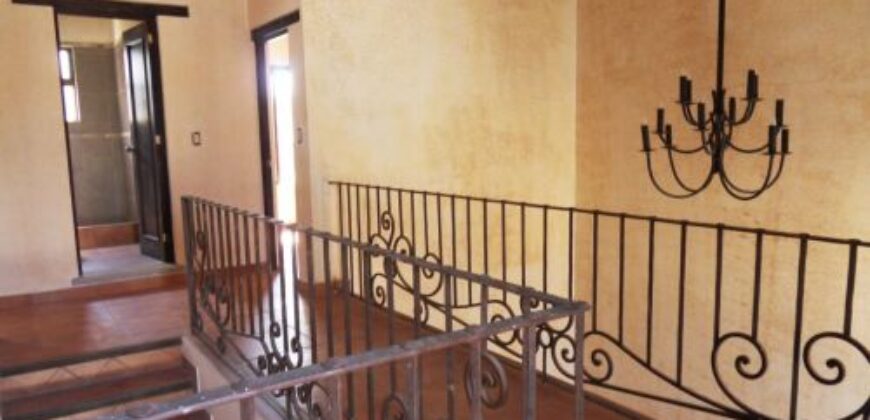 F281 – Casa En Renta 3 Habitaciones