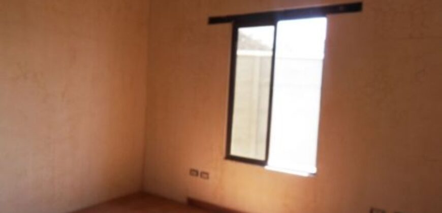 F281 – Casa En Renta 3 Habitaciones