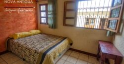 A512 – Apartamento 3 dormitorios con muebles