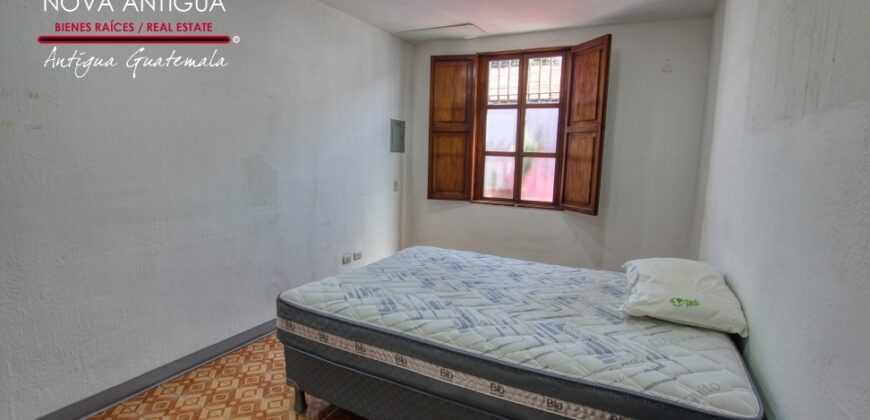 A542 – Local En Renta