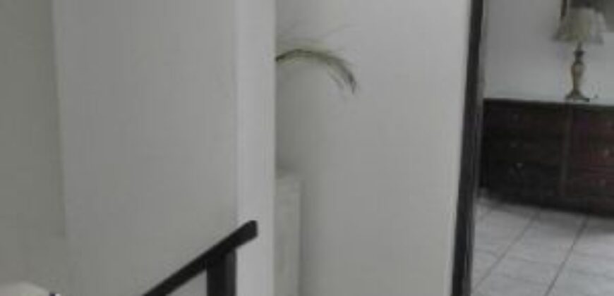 A523 – Casa En Renta 3 Habitaciones Semi – Amueblada