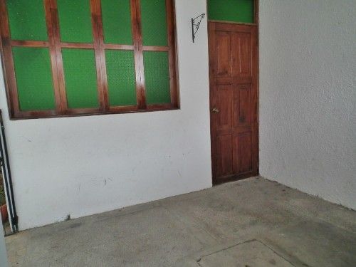 A523 – House For Rent 3 Bedrooms Semi – Furnished.