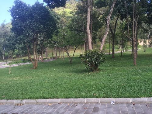 A369 – Building lot in gated community
