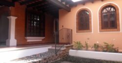 A573 – House for rent 2 blocks from Central Park, unfurnished
