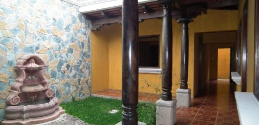 B259 – Casa En Renta 4 Habitaciones Sin Muebles