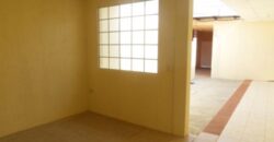 F287 – House for rent 3 bedrooms with retail space