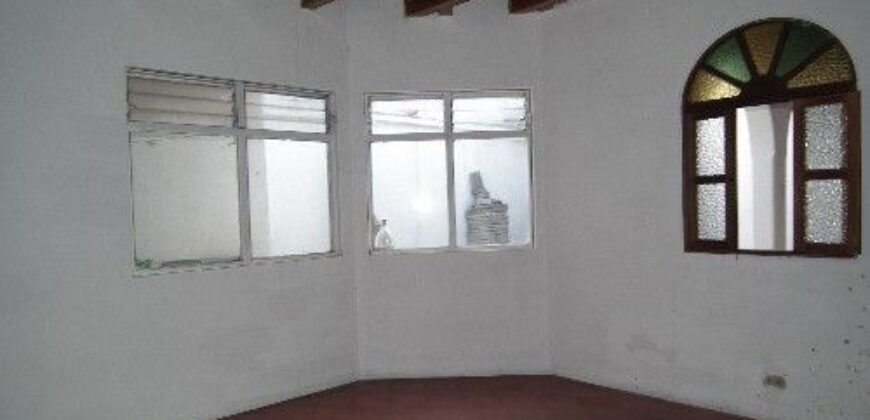 A580 – Retail space for rent