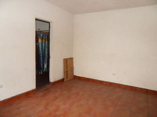 F289 – Casa  2 dormitorios sin muebles
