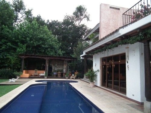 D263 – Exclusiva casa en renta amueblada y equipada con piscina
