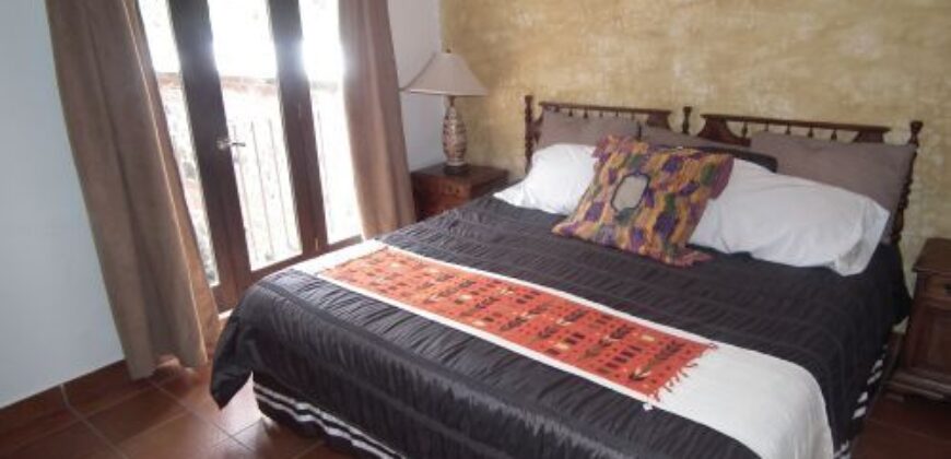 I233 – 3 bedrooms hosue for rent furnished