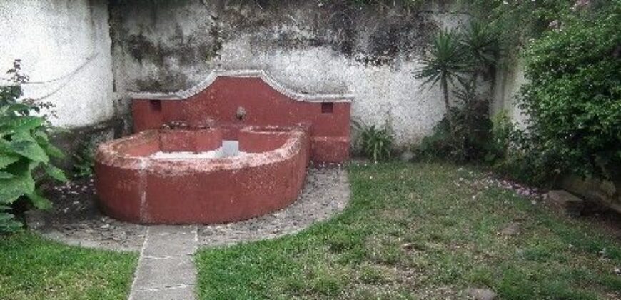 A810 – Casa con 5 dormitorios sin muebles