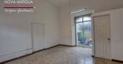 A888 – Local for rent a block away from the central park
