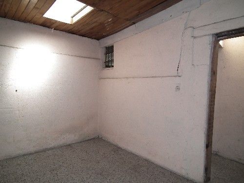 I234 – Unfurnished 2 bedroom simple house
