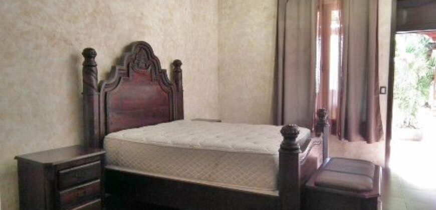 A694 – Casa en renta amueblada