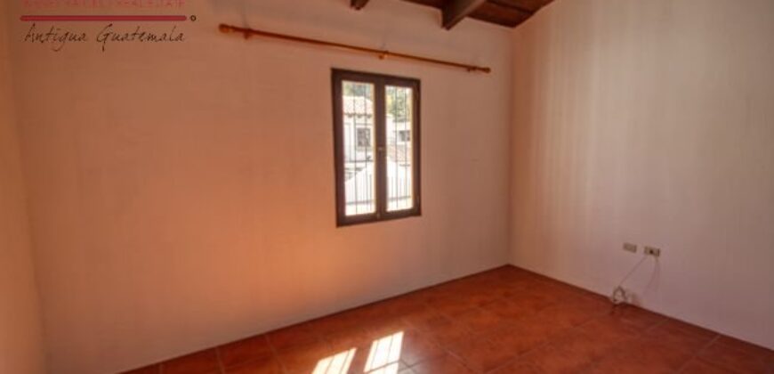 B260 – House For Rent 3 Bedrooms unfurnished