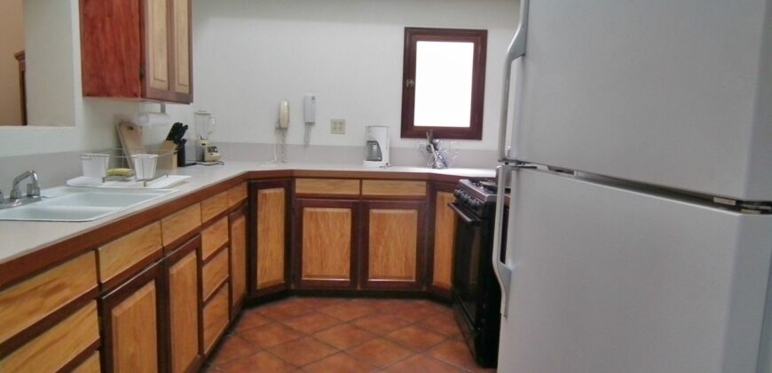 A3010 – 2 bedroom house furnished – Short or long term