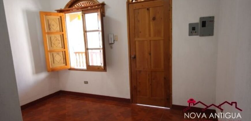 F305 – Apartamento 1 habitación sin muebles en segundo nivel