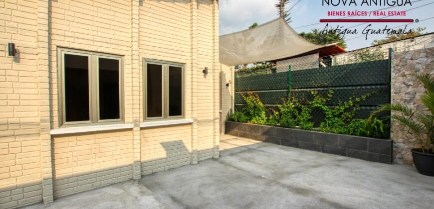 H282 – Casa 3 habitaciones sin muebles