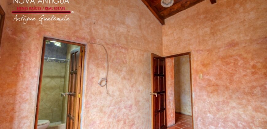 F232 – Casa 3 habitaciones sin muebles