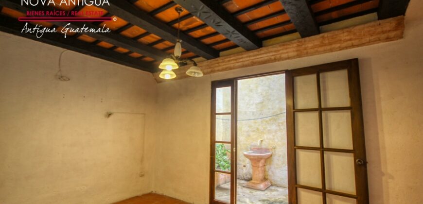 F232 – 3 bedrooms hosue for rent  unfurnished