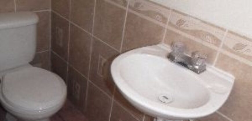 J300 – Casa de 3 habitaciones en residencial con garita 24/7