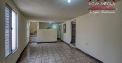 J284 – 3 bedroom house unfurnished