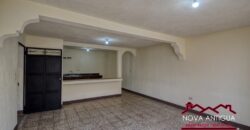 J284 – 3 bedroom house unfurnished